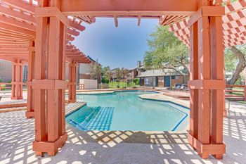 Apartment swimming pool